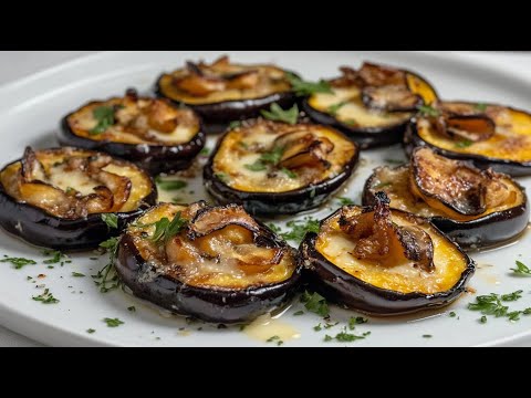 Everyone fell in love with these simple and delicious eggplants! Easy recipe to make at home!