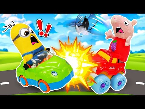 😱 🐷 СВИНКА ПЕППА ПОПАЛА В АВАРИЮ! Почему она сняла шлем?!