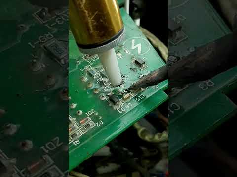 IC Desoldering & Soldering #shorts