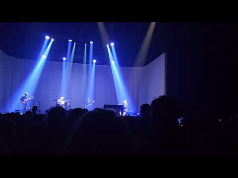 Live from Montréal; Tom odell - Somebody else