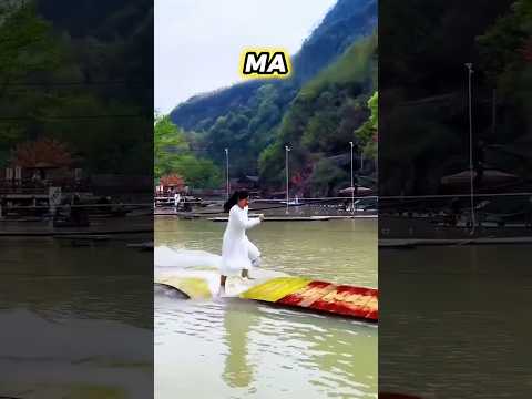Riuscirà ad attraversare il fiume e segnare un record mondiale? 🤯