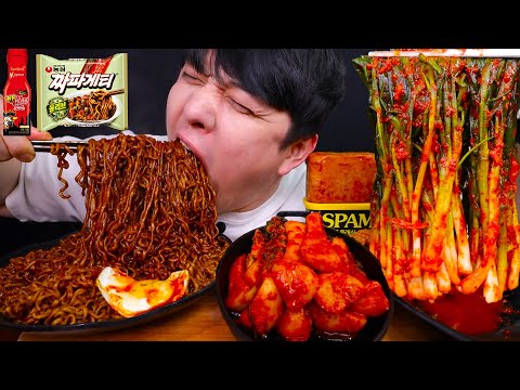 ASMR 핵불닭 짜파게티 & 잘익은 파김치 & 총각김치 & 통스팸 먹방 NUCLEAR FIRE BLACK BEAN NOODLES & SPAM & KIMCHI REAL MUKBANG