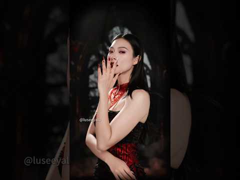 Can your neck do this? ✌🏻 360 transition 😁