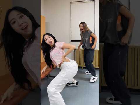 이게 이영지X효린이지 뭐야🩷#효린  #hyolyn #이사뭐챌린지 #이게사랑이지뭐야챌린지