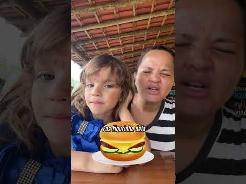 Laura comeu o lanche tudo e não deixou pra mamãe#shorts ￼#comedia