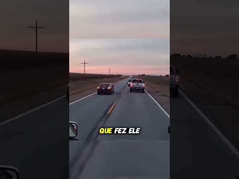 ELE REPENSOU EM ULTRAPASSAR A POLICIA😂😬