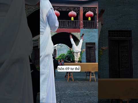 Chàng Hoàng Tử Đần Và Công Chúa Ngủ Trong Rừng.