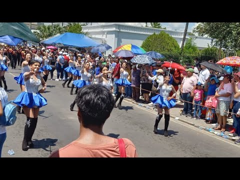 Desfile centro escolar Ofelia Herrera cachiporras