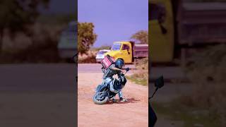 Delivery Boy के काम आया Helmet Bluetooth  Headset