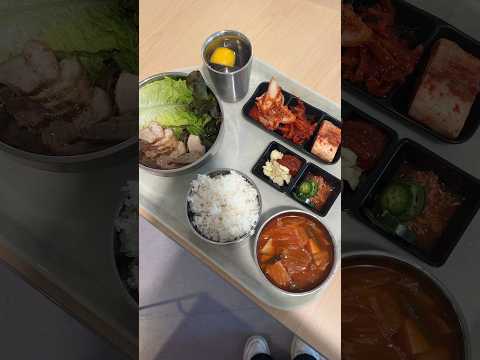 It was a feast today for lunch 😆 #foodie #bossam #korean #koreanfood #mukbang #kimchi