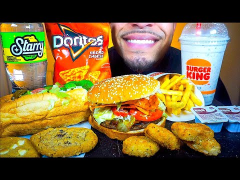 ASMR BURGER KING VS SUBWAY CHALLENGE WHOPPER CHEESEBURGER NUGGETS JERRY MUKBANG EATING SOUND COMMERC