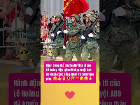 Phản xạ của Lê Hoàng Hiệp khi biết lá cờ bị quấn vào cán lúc tổng duyệt A80