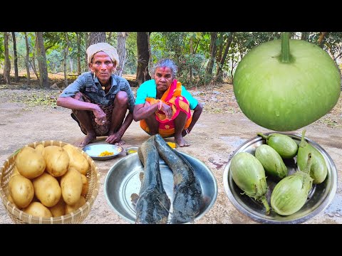 80 years rural grandma cooking MAGUR FISH CURRY with BRINJAL and eating  || traditional life india