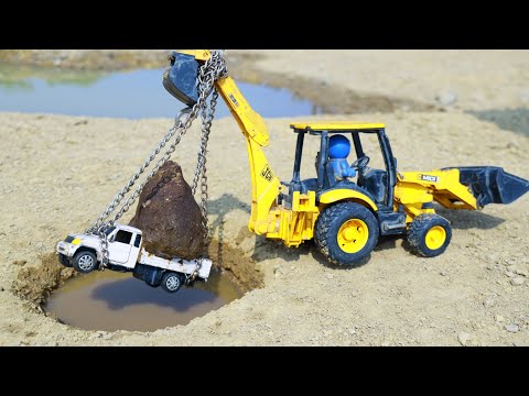 Bolero Pickup Heavy Loading Cow Potty Accident Pulling Out JCB ? Sonalika Tiger | Dumper | CS Toy