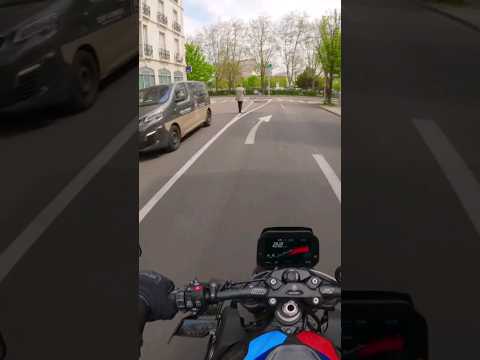 LES GENS QUI ME RECULENT DESSUS 😰 #motovlog #pourtoi #dijon #moto #bmw