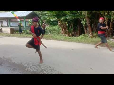 cakalele/ cefal orang buru selatan kampong kawalale