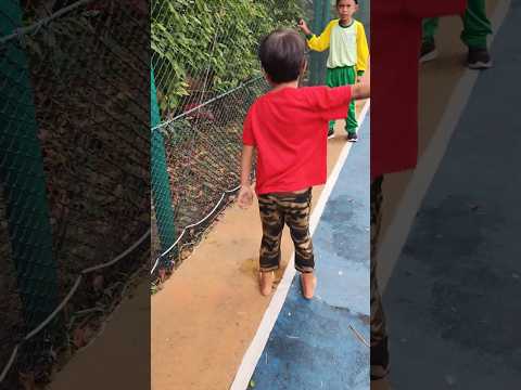 Apiz gagal tangkap iguana ๐คฃ