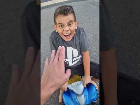 MEU IRMAO É NORMAL 🤣