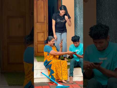 ഗ്യാപ്പിൽ ഗോൾ അടിക്കാൻ നോക്കിയത് ആണ് പെങ്ങൾ😅