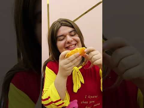 لما تاكل انت واختك كرتونه مانجا من ورا امك