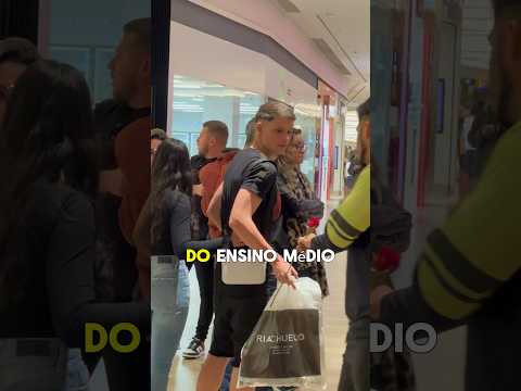 Você já foi romântico assim com quem ama? #ellveetospeloamor #jujudourado