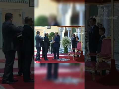 الملك محمد السادس يوشح سعيد الناصري ممثل و مخرج و منتج مغربي بوسام المكافأة الوطنية من درجة قائد🎖