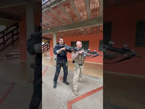 CQB CONTROLE DA DUPLA #jowlegion #bandoleira #cqb #biomecanica #fundamentos #tomadadeangulo