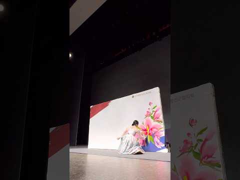 광복절이니까, 무궁화🌸 #광복절 #글씨당 #무궁화 #캘리그라피퍼포먼스 #calligraphy #performance #붓글씨 #꽃 #공연 #오프닝
