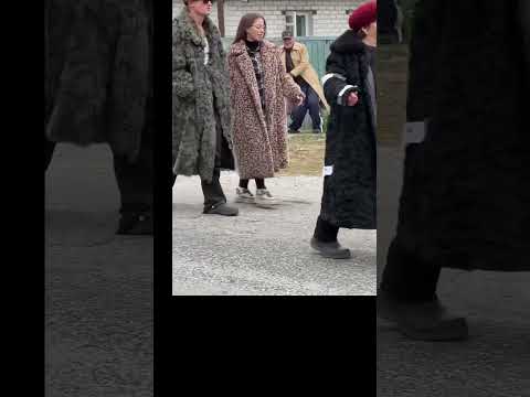 Путін на прогулянці з девочками