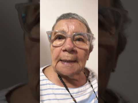 Mi abuela siempre defendiéndome 🥰 #humor #comedia #juanchinbrodie #juanchi