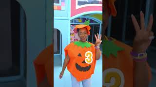 Sing the Halloween Countdown with Blippi & Meekah! 🎃🎶 #halloween #shorts #blippi