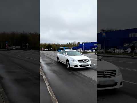 💥При движении перевел селектор на парковку (P)