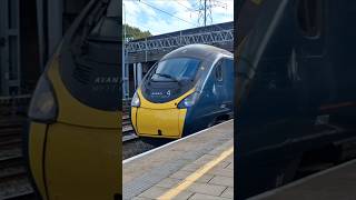 1H65 London Euston to Manchester Piccadilly Operated By Avanti West Coast Class 390011