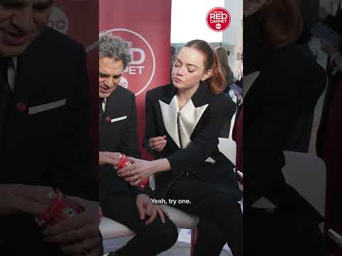 Emma Stone and Mark Ruffalo share the joy of Hot Tamales with Tony McNamara