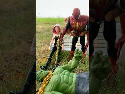Đừng Tưởng Nhà Giàu Mà Cướp Bạn Gái Spiderman Nhá Hulk