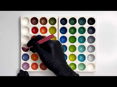 Cleaning Dried Acrylic Paint from Ceramic Palettes 🎨✨ #art #arthacks #satisfying #acrylics