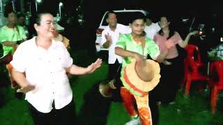 តោះរាំទាំងលេងអស់គ្នា