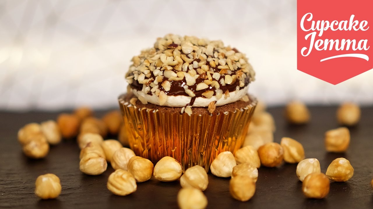 Ferrero Rocher Christmas Cupcakes