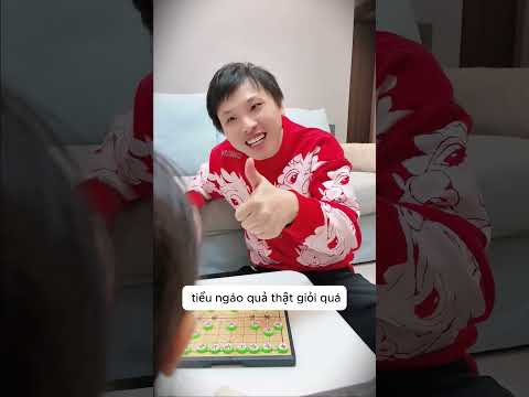 Cô bé giúp ba mẹ sữa chữa đồ vật trong nhà #short