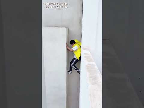 Don't Worry, Your Takeaway Is Being Delivered Urgently #parkour #extreme #exciting