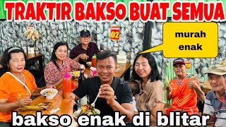 MAKAN  SEPUASNYA BAKSO ENAK DI BLITAR DAN MURAH , KETEMU TAMU JAUH DARI SEMARANG 
