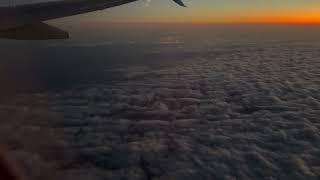 Light orbs spotted in the sky during Chicago to Newark flight, USA