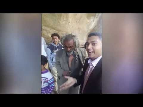 حققنا له حلمه فمات || محمد قماله أعقل مجنون يمني