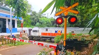 2 Perlintasan Kereta Api Paling Sepi | Palang Baru BET Lintas