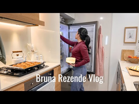 Acordo às 4h da manhã para fazer lancheira do marido, cuidar da casa e limpar o micro-ondas | Vlog