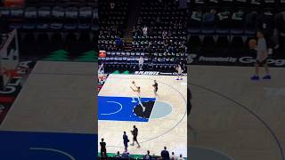 VICTOR WEMBANYAMA FREE THROW LINE DUNK 👽