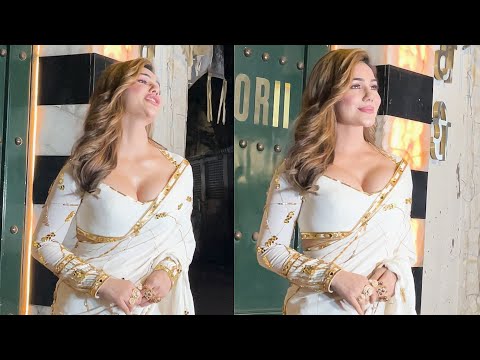 Kangna Sharma Is The Internet's Latest Sensation! With Her Stunning Looks, Impeccable Style