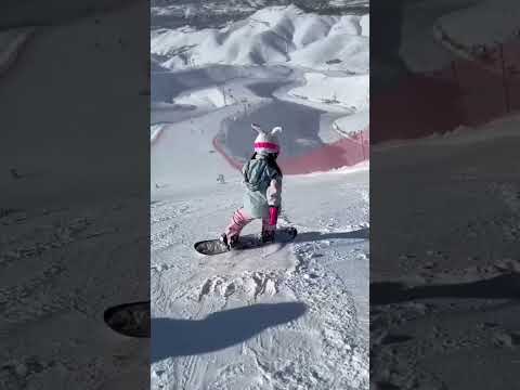 Unbelievable! 😱 Little Girl Conquers a Terrifying Slope with Pure Courage 💪🔥