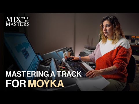 Idania Valencia mastering a track for Myoka | Sneak Peek