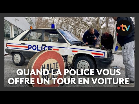 Quand la police vous offre un tour en voiture de collection